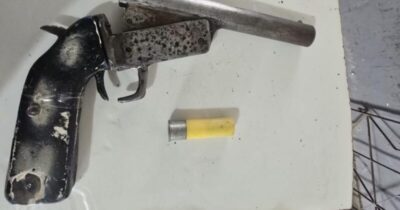 Indivíduo é preso com arma de fogo após ameaçar vizinhos em Vargem Grande