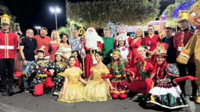 Prefeito Deoclides realiza abertura da Vila de Natal e encanta moradores Porto Franco