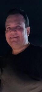 EXTREMAMENTE VIOLENTO: Pivô da confusão com policial no hotel Blue Tree, Wellington Barcelar “vende” para prefeituras, agrediu homem com facão em via pública e já foi preso por ameaçar a ex-mulher de morte