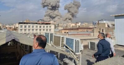 EUA e Israel atacam Irã; Teerã revida contra países do Oriente Médio