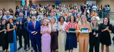 Iracema Vale participa de evento em alusão ao Dia Internacional da Mulher e do lançamento da cartilha “Proteja seu bolso, Mulher”