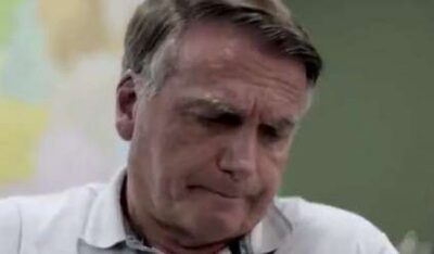 URGENTE: Bolsonaro passa mal, cai e bate a cabeça dentro da cela