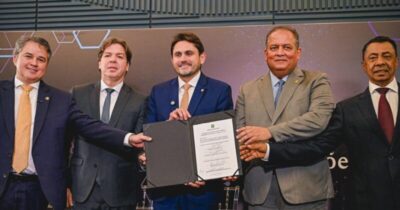 Juscelino Filho assume presidência da Frente Parlamentar Mista de Telecomunicações