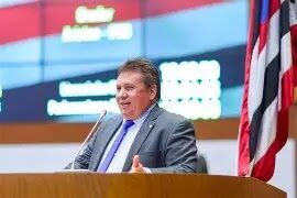 ASSEMBLEIA APROVA PROJETO DE AUTORIA DO GOVERNO E COM EMENDA DO DEPUTADO ARISTON QUE GARANTE ISENÇÃO DE IPVA PARA VEÍCULOS DE ATÉ 170 CILINDRADAS