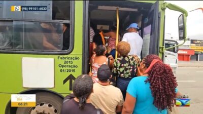 Greve de ônibus provoca correria e superlotação em terminal de São Luís