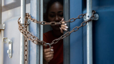 Brasil e Reino Unido firmam parceria estratégica contra o tráfico de pessoas e contrabando de migrantes