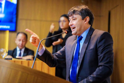 André Campos elogia governo por antecipação de cachês do Carnaval