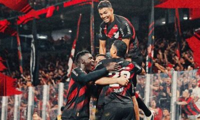 Athletico Paranaense goleia o Botafogo, assume vice-liderança e tira Flamengo do G4 do Campeonato Brasileiro