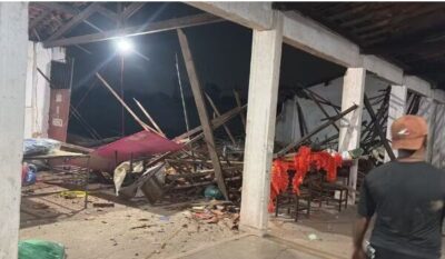 Parte de teto do barracão da escola de samba Mocidade da Ilha acabou desabando