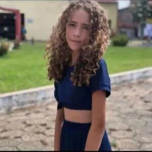 Urgente – Adolescente é morta por atropelamento após descer de ônibus escolar em Peri Mirim