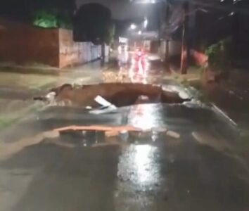 Chuva intensa causa alagamentos e transtornos em São Luís
