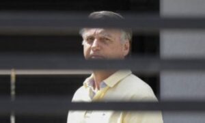 Jair Bolsonaro, que foi presidente do Brasil, foi condenado a 27 anos e 3 meses de prisão