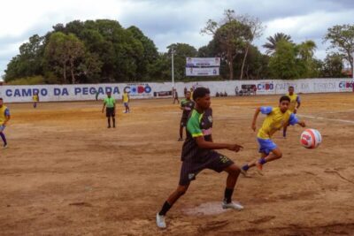 Por estar associado a propaganda do prefeito, Ministério Público pede substituição do nome de campo de futebol em Codó