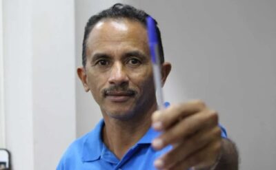 Liso, morando de favor, Manoel Gomes, o Caneta Azul, tenta emprego no SBT, revela o Metrópoles