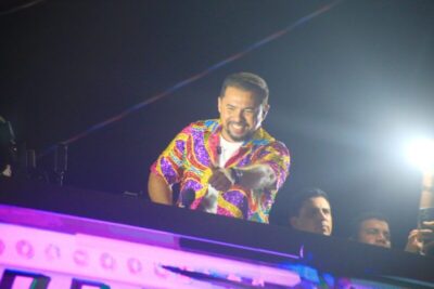 Xand Avião, Mari Fernandez e Dennis DJ arrastam multidão no 4º dia de Carnaval na Litorânea