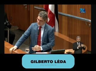 Nagib rompe com oposição e volta à base de Brandão