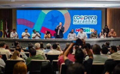 Brandão lança o Coopera Maranhão e faz entrega de veículos
