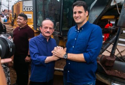 Dr.Julinho e Orleans lançam programa de pavimentação em Ribamar