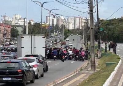 Motociclistas realizam 2º protesto em São Luís e interditam vias