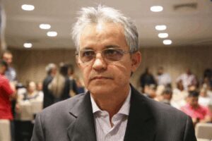 Polícia Federal apreende quase R$ 200 mil e cumpre mandado contra ex-prefeito de Timbiras em operação sobre supostas irregularidades