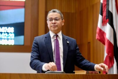 Deputado Carlos Lula denuncia uso de dinheiro público em evento de pré-candidatura de Orleans Brandão