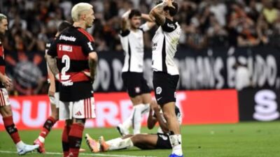 Corinthians e Flamengo empatam em duelo marcado por polêmicas e expulsão