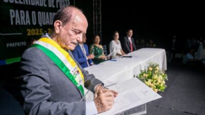 TCE-MA investiga gestão de Dr. Julinho por gasto de R$ 8 milhões na compra de livros já fornecidos pelo Governo Federal