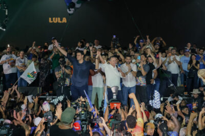 Orleans Brandão lança pré-candidatura ao governo do Maranhão em evento com 40 mil pessoas