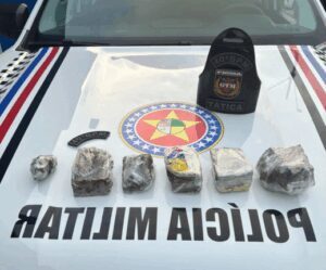 Suspeito é preso com droga enrolada ao corpo na Vila Luizão