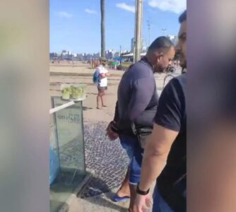 Homem é detido em Copacabana após cobrar R$ 2.500 por caipirinha de turista