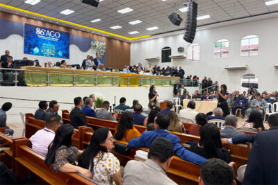 Eliziane segue como senadora da Assembleia de Deus no Maranhão