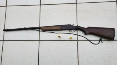 Menino de 11 anos pega arma do avô e atira contra três crianças após discussão no interior do Maranhão