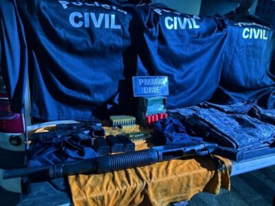 Integrante do Bonde dos 40 é preso com armas e roupas falsas da polícia