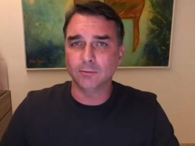 Flávio Bolsonaro reage à prisão e mira Moraes: “Se algo ocorrer com meu pai, a culpa é sua”