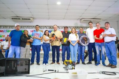 Governo do Maranhão entrega 5.120 kits e equipamentos para agricultura familiar