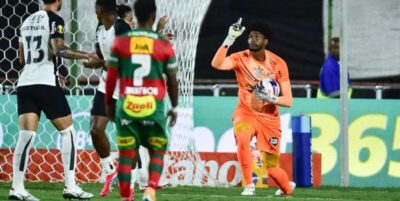 Hugo, mais uma vez decisivo, defende três pênaltis e garante o Corinthians nas semifinais do Campeonato Paulista
