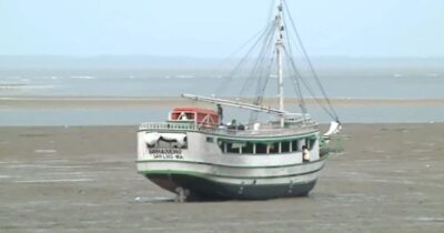 Embarcação encalha durante travessia entre Alcântara-SLZ