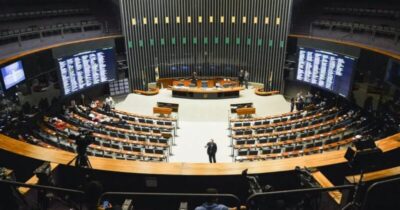 Câmara Federal reajusta verba de gabinete e cota parlamentar