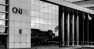 Mais de 100 juízes foram punidos com aposentadoria em 20 anos