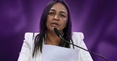 Eliziane Gama vota contra relatório da CPMI do INSS