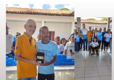 Gestor da URE Regional Fernando Mitoso entrega Tablets para alunos do município de Cedral