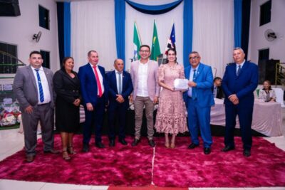 Paula Prata é oficialmente cidadã newtonbellense