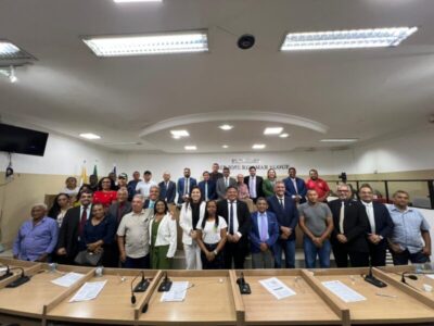 Câmara de Timon aprova por unanimidade projeto que regulamenta apreensão de animais soltos em vias públicas