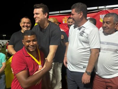 Matheus Mota acompanha final do Campeonato Municipal em Pastos Bons