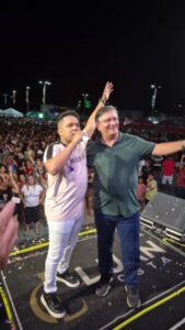 Shows de entretenimento substituem inaugurações na festa de Nina Rodrigues