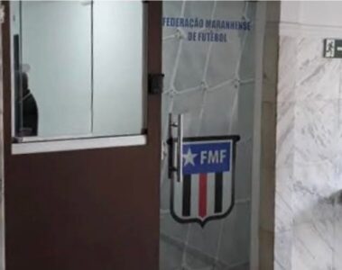 Cobrança por cartão de crédito na FMF agrava crise de clubes e ligas