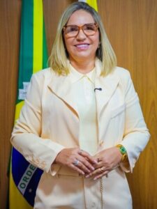 Vereadora bolsonarista Flávia Berthier anuncia pré-candidatura a deputada federal