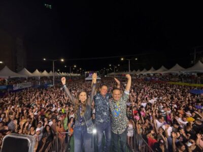 Chicabana leva uma multidão ao Lava-Pratos de Barra do Corda