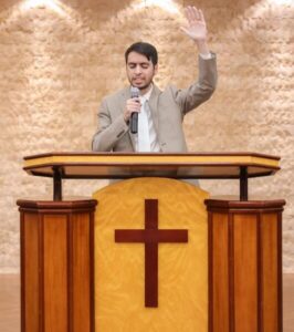 Entre o púlpito e o palanque