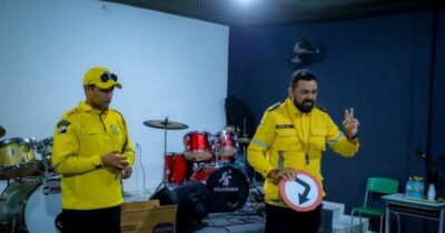 Prefeitura de Timon promove palestra educativa e implanta faixa elevada em frente à Escola Beija-Flor I